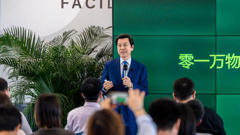 千億參數AI模型Yi-Large來了!李開復:要發展普惠型、全球化大模型